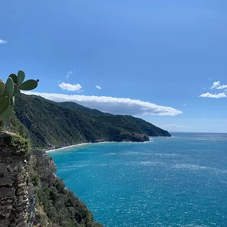 La Casa Rossa Di Maddy Appartement Corniglia